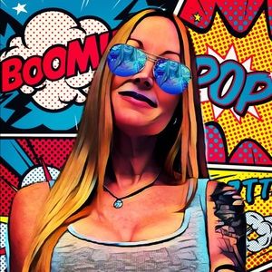 Meet your Posher, Holly